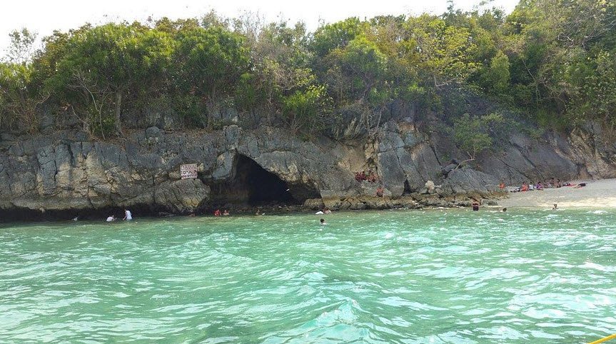 Puting Buhangin, Batangas, Philippines